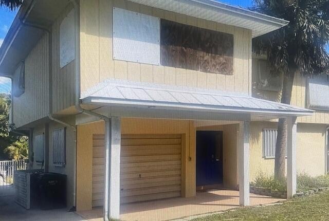 60' Waterfront with 4 plus acres on scenic Indian River Drive - Beach Home for sale in Jensen Beach, Florida on Beachhouse.com