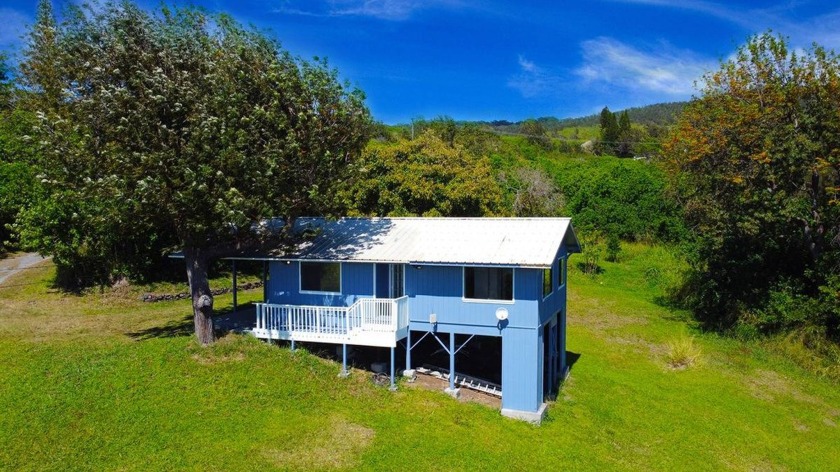 Escape to paradise with this stunning 2-bed, 1-bath home located - Beach Home for sale in Naalehu, Hawaii on Beachhouse.com