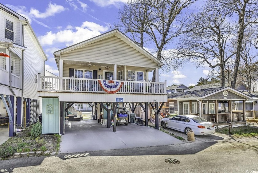 Ocean Lakes raised beach, is a real retreat.  It's just a short - Beach Home for sale in Myrtle Beach, South Carolina on Beachhouse.com