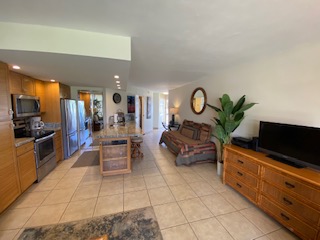 Special! Maui Sunset 118B 1 BR, 2 BA, Located by the Pool - Beach Vacation Rentals in Kihei, Hawaii on Beachhouse.com