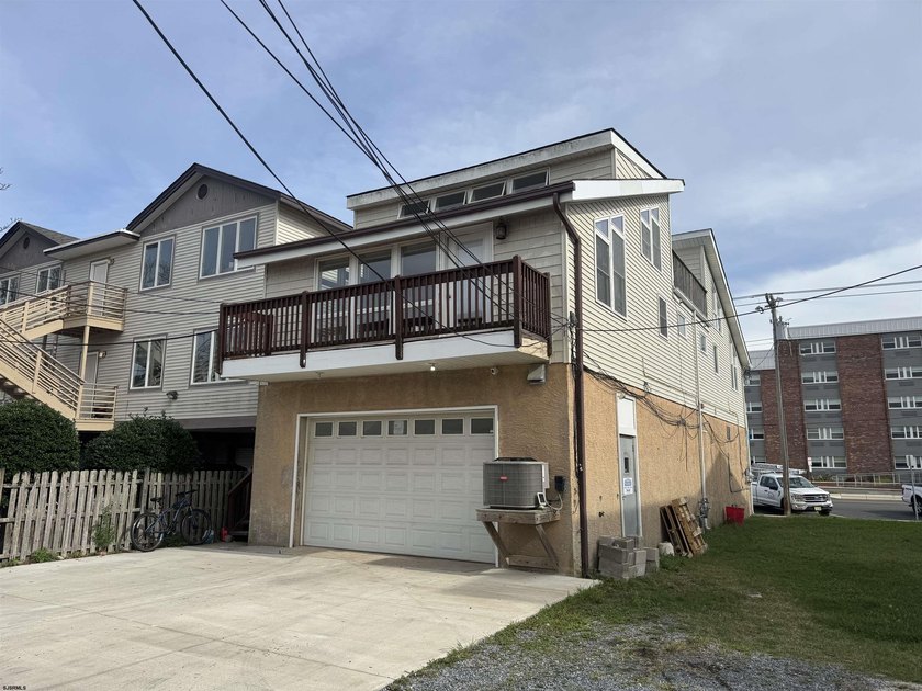 Incredible 2 bed 1 bath condo in central district of Ocean City! - Beach Condo for sale in Ocean City, New Jersey on Beachhouse.com