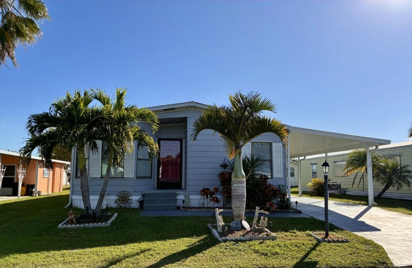 Beautifully upgraded home, just steps from the pool and spa! - Beach Home for sale in Stuart, Florida on Beachhouse.com