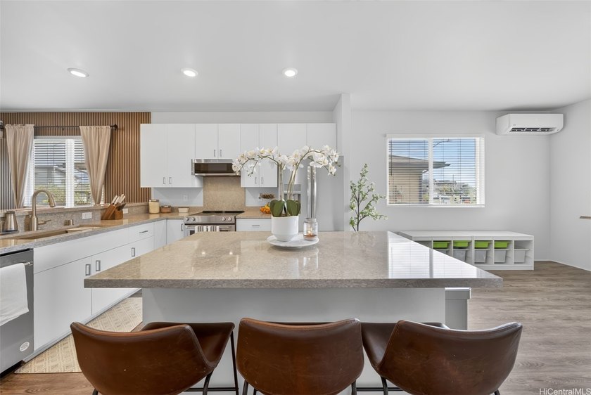 This beautiful single-level 3-bed, 2-bath home features a - Beach Home for sale in Ewa Beach, Hawaii on Beachhouse.com
