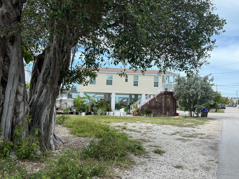 Build your dream home in the Florida Keys!  This affordable lot - Beach Lot for sale in Big Coppitt, Florida on Beachhouse.com