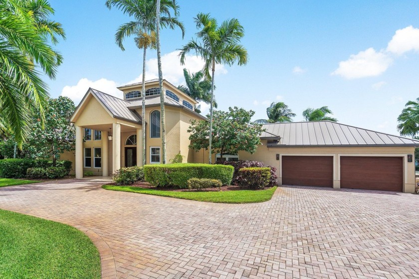 Tucked away on a quiet cul-de-sac in one of Palm Beach Gardens' - Beach Home for sale in Palm Beach Gardens, Florida on Beachhouse.com