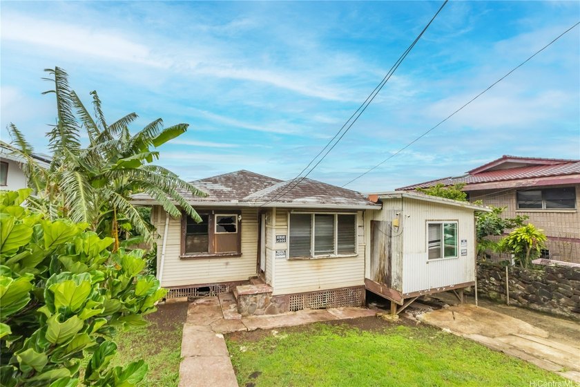 Rare Opportunity! Desirable location with all the conveniences - Beach Home for sale in Honolulu, Hawaii on Beachhouse.com