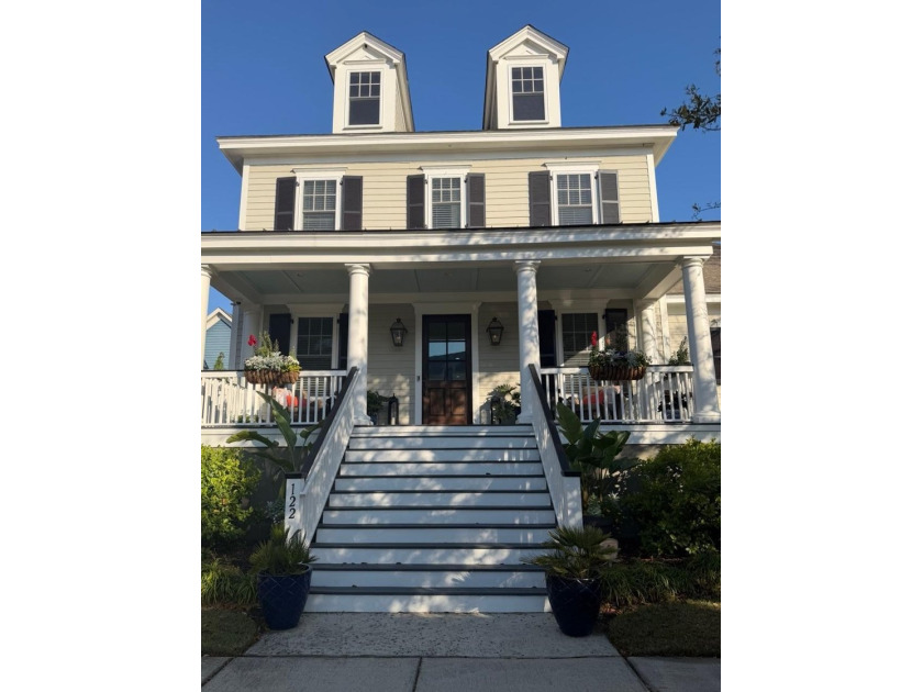 Set within the sought-after enclave of Daniel Island Park, this - Beach Home for sale in Charleston, South Carolina on Beachhouse.com