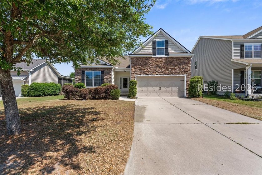 Ready for you to home. Settle into this wonderful 3 bedroom, 2 - Beach Home for sale in Beaufort, South Carolina on Beachhouse.com