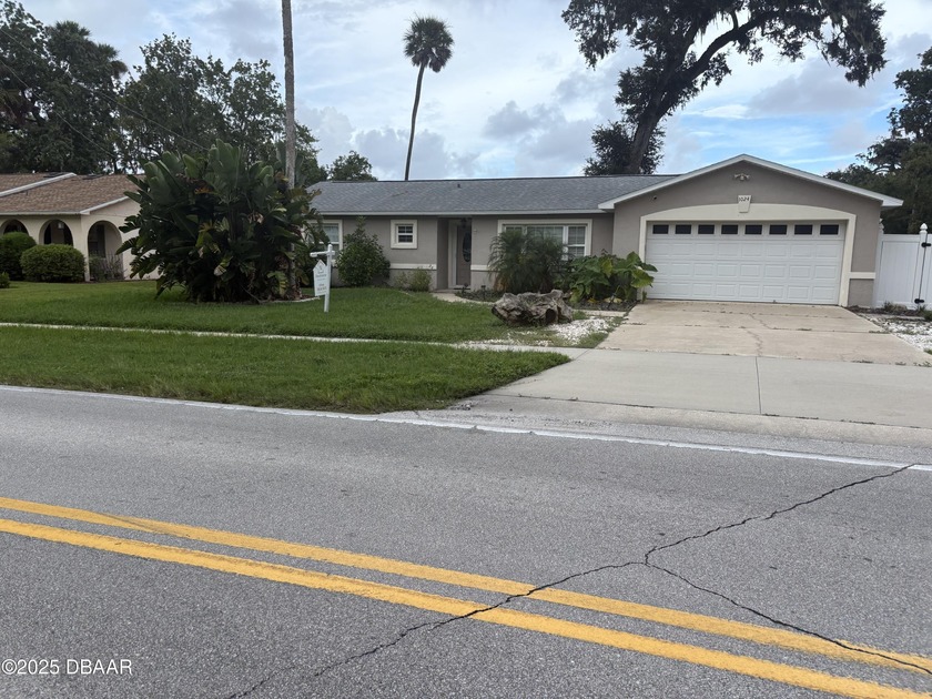 Seller is offering generous concessions to help with closing - Beach Home for sale in Ormond Beach, Florida on Beachhouse.com