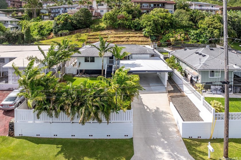 Keolu Hills Island Oasis - Turnkey 3 Bed, 2 Bath. This - Beach Home for sale in Kailua, Hawaii on Beachhouse.com