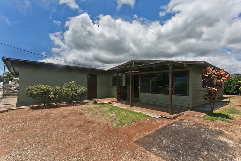 Carefully maintained single level three (3) bedroom one and half - Beach Home for sale in Waipahu, Hawaii on Beachhouse.com