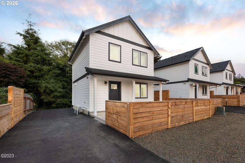 Discover the essence of coastal living in Lincoln City with this - Beach Home for sale in Lincoln City, Oregon on Beachhouse.com