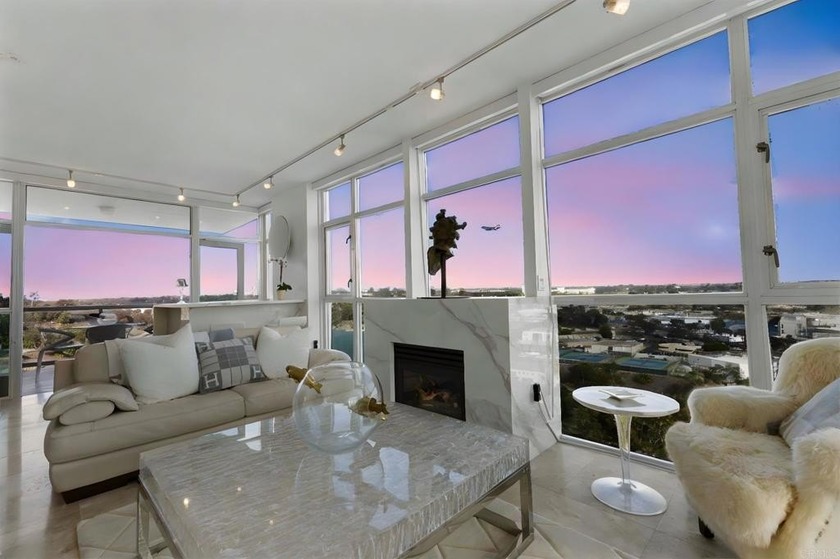 PRICE REDUCTION - FANTASTIC OPPORTUNITY!  Experience the height - Beach Condo for sale in San Diego, California on Beachhouse.com