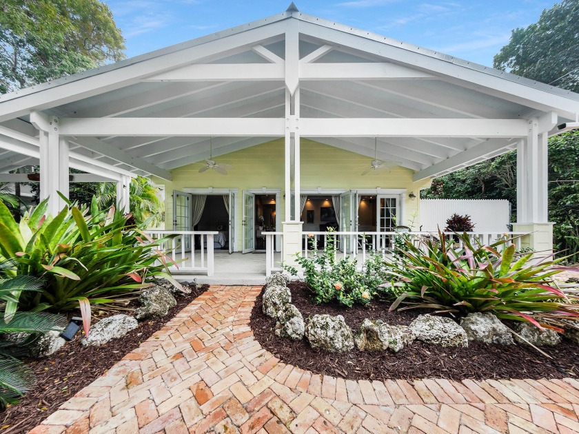 This exceptional home features an additional in-law quarters and - Beach Home for sale in Plantation Key, Florida on Beachhouse.com