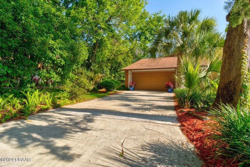 Discover your perfect home in The Trails, a highly sought after - Beach Home for sale in Ormond Beach, Florida on Beachhouse.com