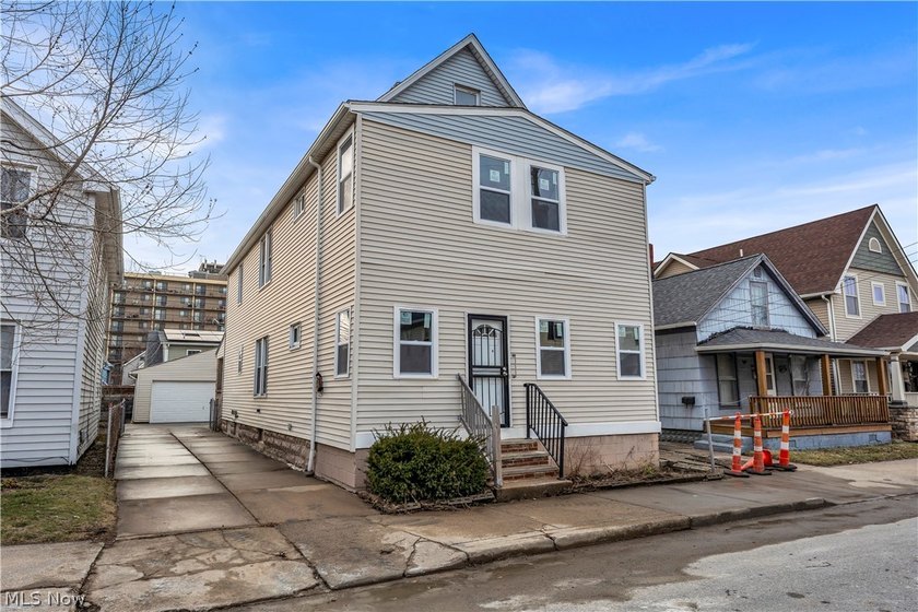Fully renovated duplex in the heart of the Gordon Square Arts - Beach Home for sale in Cleveland, Ohio on Beachhouse.com