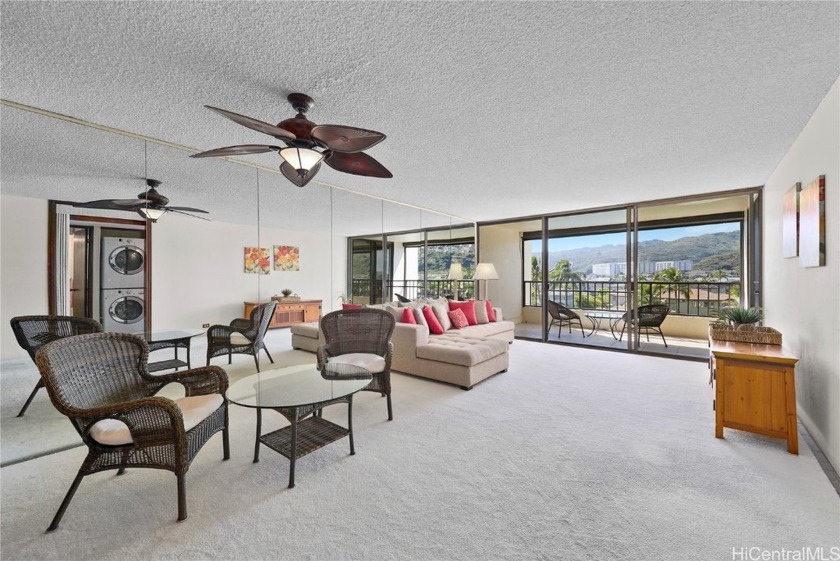 Live the marina-front lifestyle at The Esplanade in Hawaii Kai! - Beach Condo for sale in Honolulu, Hawaii on Beachhouse.com