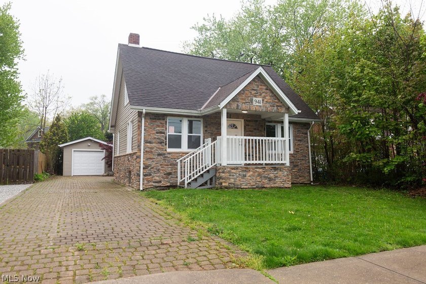Welcome to 941 Owego Street in Painesville, a thoughtfully - Beach Home for sale in Painesville, Ohio on Beachhouse.com