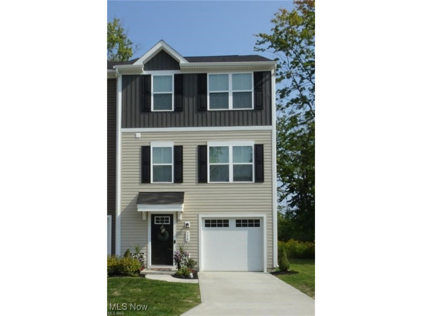 PRICE REDUCTION!

Stunning Move-In Ready Townhome with Premium - Beach Townhome/Townhouse for sale in Painesville, Ohio on Beachhouse.com