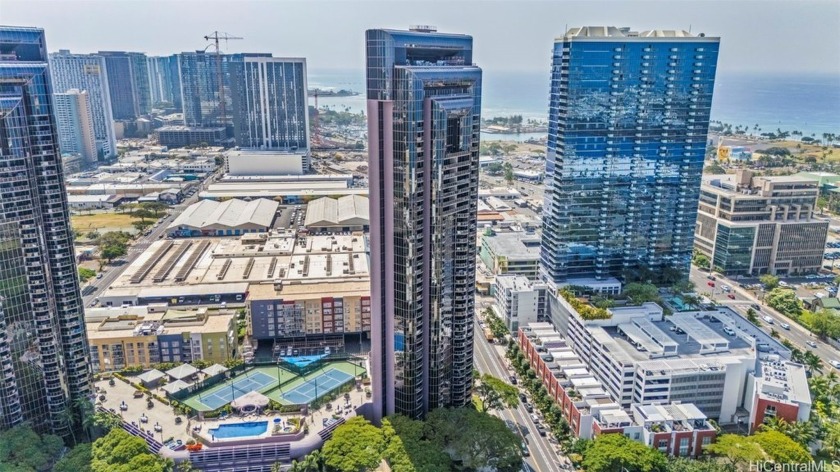 Welcome to One Waterfront Tower in the heart of Kaka'ako! Don't - Beach Condo for sale in Honolulu, Hawaii on Beachhouse.com
