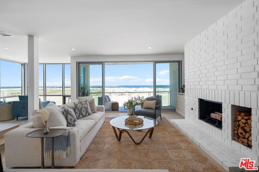 A rare opportunity to own a stunning oceanfront home in one of - Beach Condo for sale in Marina Del Rey, California on Beachhouse.com