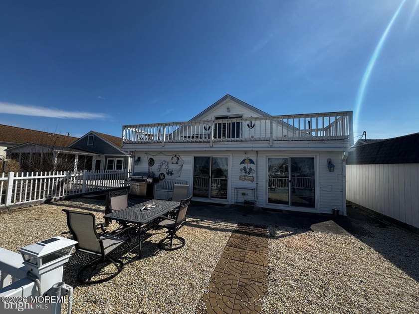 This beautiful waterfront home has been well maintained. You can - Beach Home for sale in Little Egg Harbor, New Jersey on Beachhouse.com