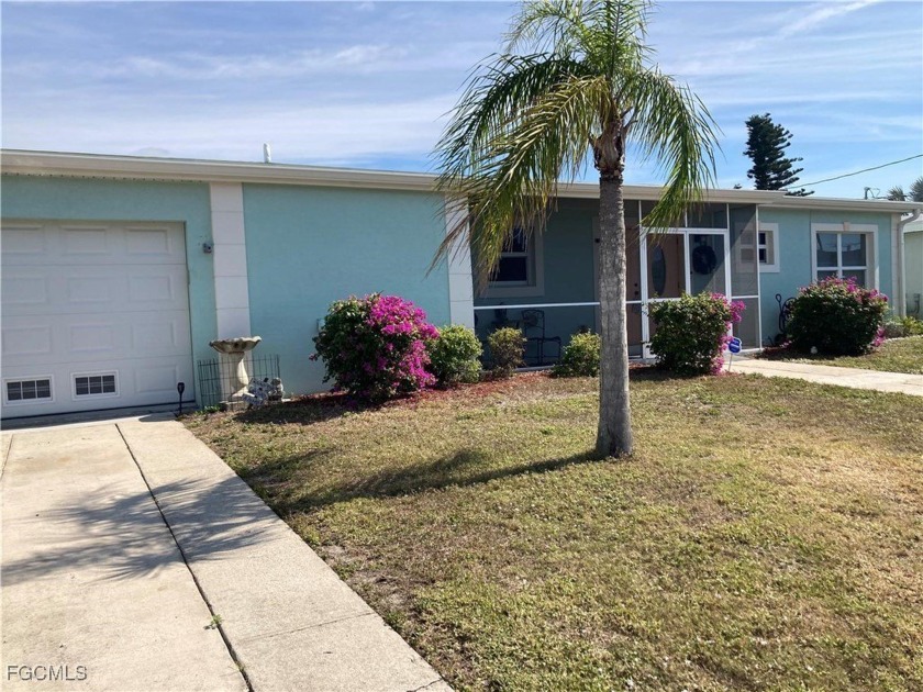 BACK ON THE MARKET | MOTIVATED SELLER- OPEN TO OFFERS. Step into - Beach Home for sale in Port Charlotte, Florida on Beachhouse.com