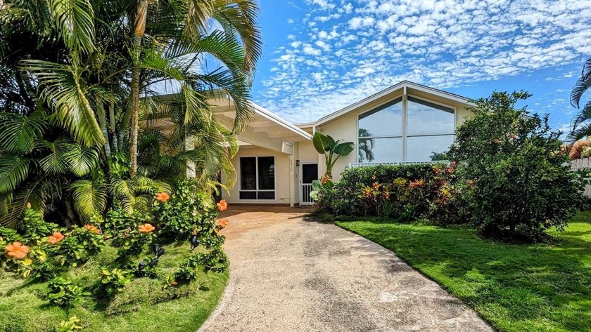 Completely remodeled single story 3 bedroom 2.5 baths, and less - Beach Home for sale in Koloa, Hawaii on Beachhouse.com