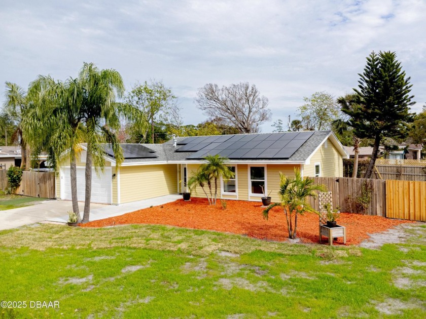 Discover this thoughtfully updated 3-bedroom, 2-bathroom home - Beach Home for sale in South Daytona, Florida on Beachhouse.com