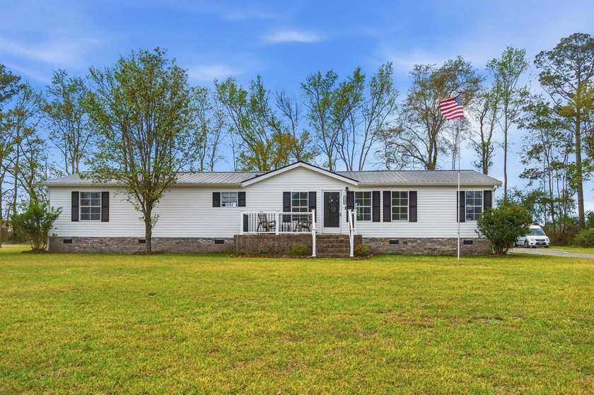 Rare opportunity with no HOA and less than 15 minutes to Myrtle - Beach Home for sale in Longs, South Carolina on Beachhouse.com