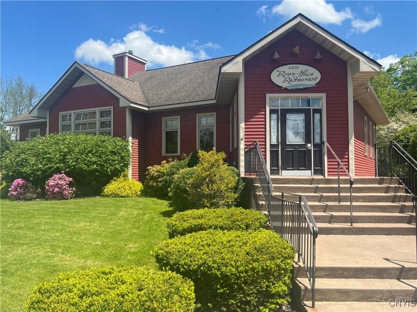 Exciting opportunity to own a fully operational fine dining - Beach Commercial for sale in Richland, New York on Beachhouse.com