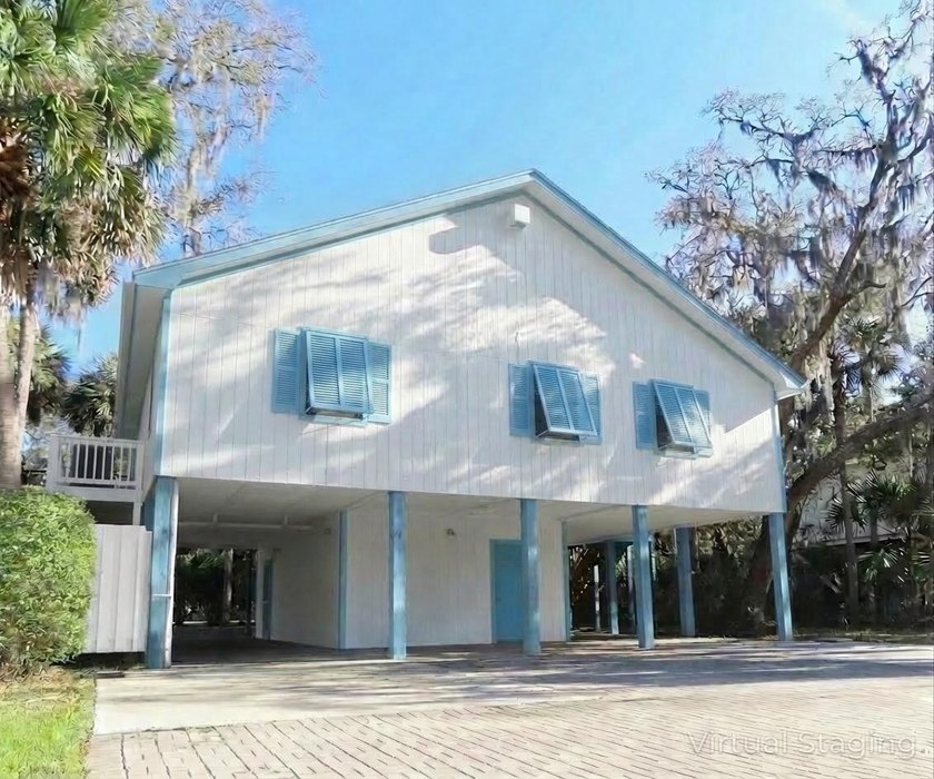 The Perfect Edisto Home for the entire family. Built in 1992 - Beach Home for sale in Edisto Beach, South Carolina on Beachhouse.com