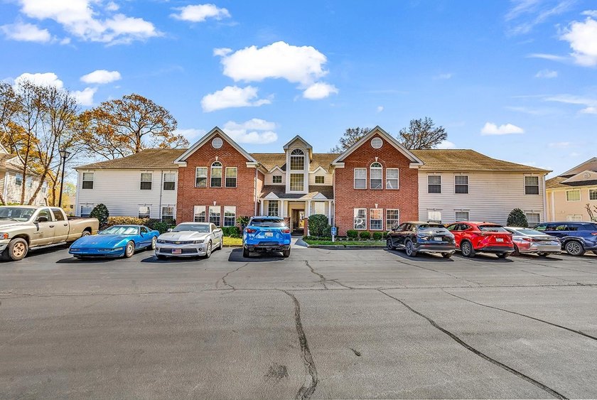 This spacious 3br/2ba 2nd floor unit is located in the desirable - Beach Condo for sale in Murrells Inlet, South Carolina on Beachhouse.com