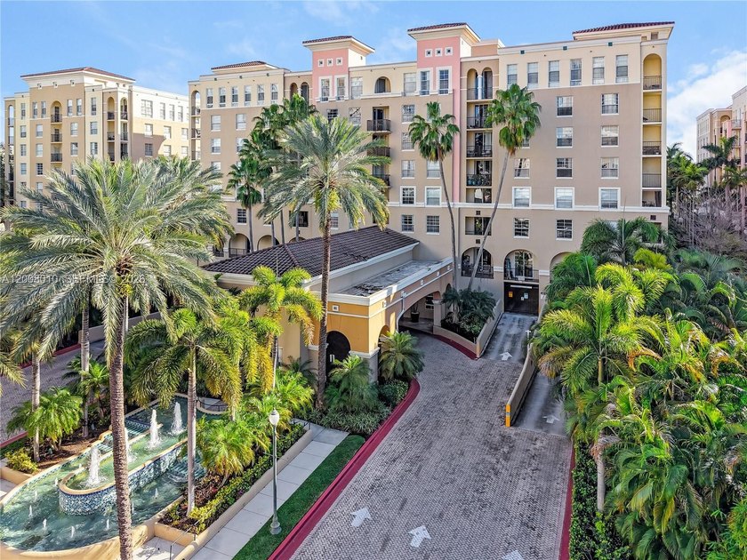Perfectly positioned in the vibrant heart of Fort Lauderdale - Beach Condo for sale in Fort Lauderdale, Florida on Beachhouse.com