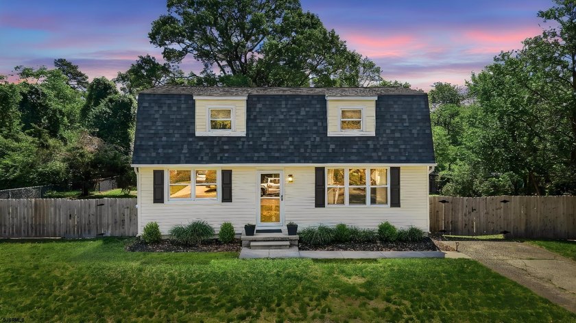 Minutes from Sea Isle City, this beautifully renovated 3 bedroom - Beach Home for sale in Cape May Court House, New Jersey on Beachhouse.com