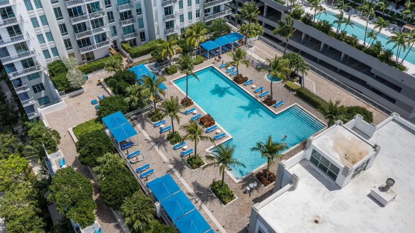 Modern condo with 10-ft ceilings, premium first-floor parking - Beach Condo for sale in West Palm Beach, Florida on Beachhouse.com