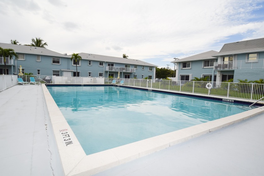 INVESTOR OR FIRST TIME HOME BUYER ALERT!**** Opportunity to live - Beach Condo for sale in Plantation Key, Florida on Beachhouse.com