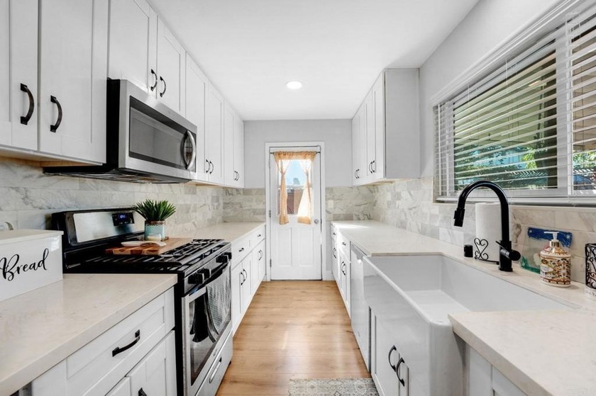 Welcome to your perfect starter home -- a renovated single-story - Beach Home for sale in San Diego, California on Beachhouse.com