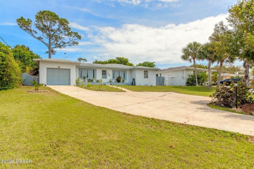 Brand new roof installed!! Welcome to your dream beachside - Beach Home for sale in Ormond Beach, Florida on Beachhouse.com