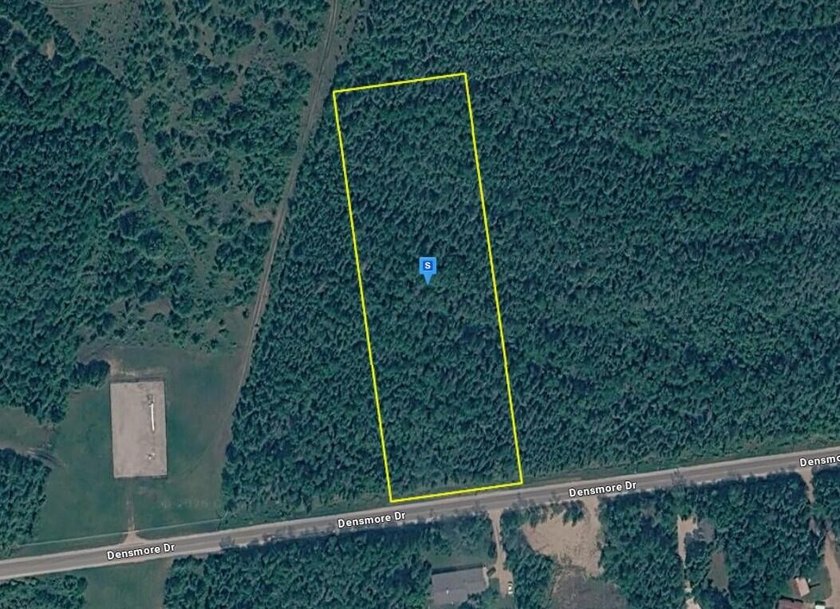 This vacant lot offers an excellent opportunity to build your - Beach Acreage for sale in Saint Ignace, Michigan on Beachhouse.com