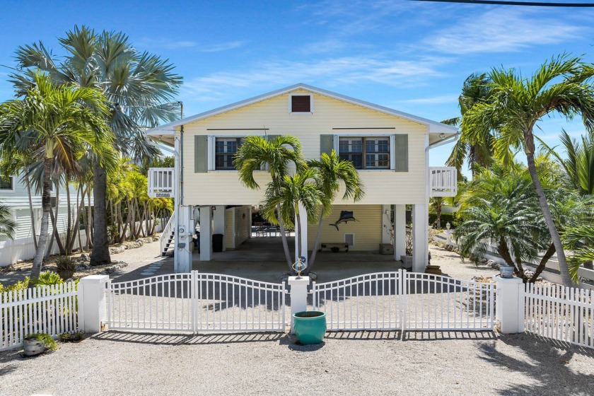 Latitude Adjustment-Let the Florida Keys breeze carry your - Beach Home for sale in Ramrod Key, Florida on Beachhouse.com