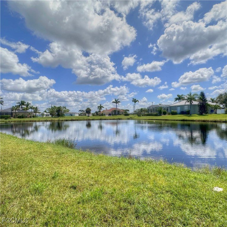 LAKEFRONT! WIDE WATER VIEW!! SOUTHEAST REAR EXPOSURE! ON QUIET - Beach Lot for sale in Punta Gorda, Florida on Beachhouse.com
