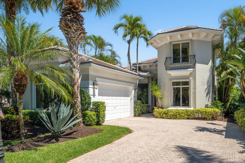 Incredible 4 bedroom, 4 full bathroom home with direct golf - Beach Home for sale in Delray Beach, Florida on Beachhouse.com