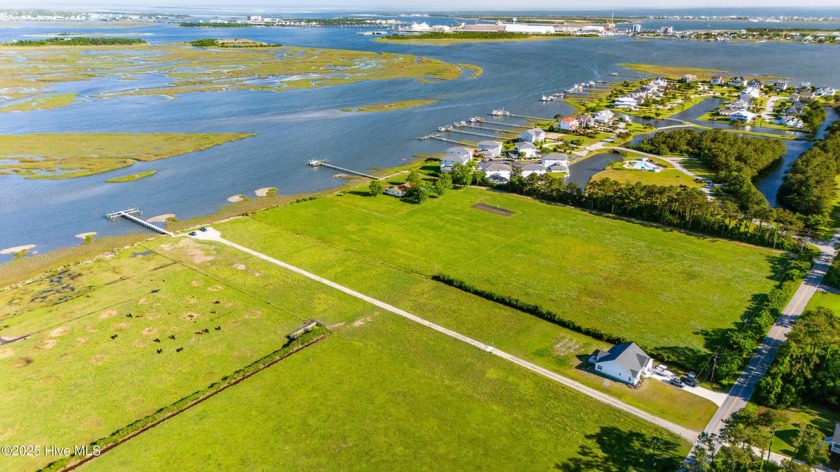 Discover one of the last remaining deepwater waterfront lots in - Beach Lot for sale in Morehead City, North Carolina on Beachhouse.com