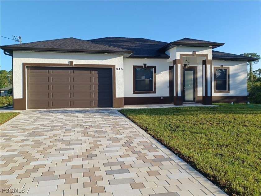 Come see a truly remarkable Custom built home with 3 bedrooms, 2 - Beach Home for sale in Lehigh Acres, Florida on Beachhouse.com
