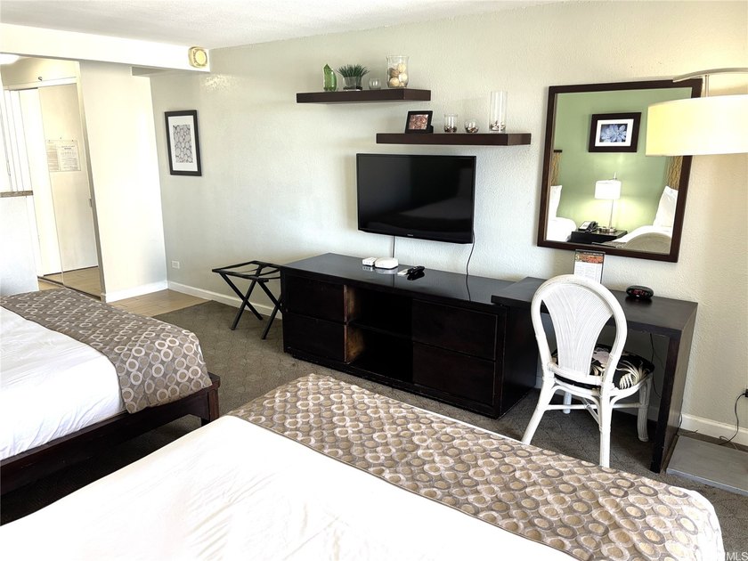 Turnkey Waikiki Investment Opportunity, Legal Short-Term Rental! - Beach Condo for sale in Honolulu, Hawaii on Beachhouse.com