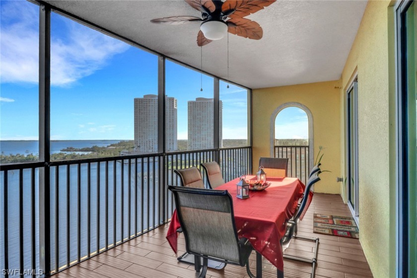 Welcome to Paradise!  Beautifully remodeled, tastefully - Beach Condo for sale in Fort Myers, Florida on Beachhouse.com