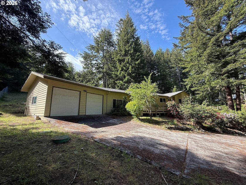 Enjoy stunning views of the lush fairways at Cedar Bend Golf - Beach Home for sale in Gold Beach, Oregon on Beachhouse.com