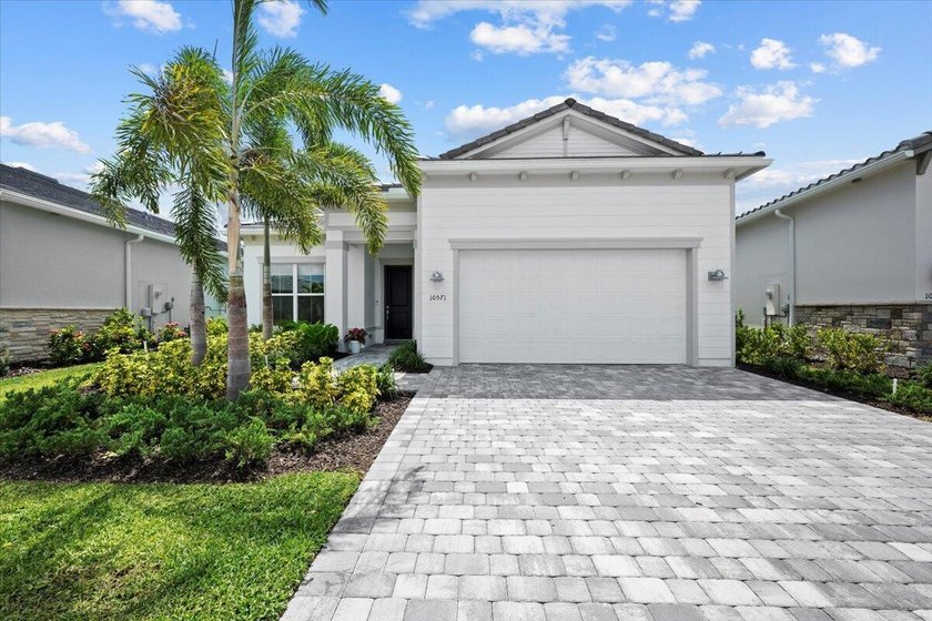 Seller Financing Available! Rare opportunity to own a brand-new - Beach Home for sale in Palm Beach Gardens, Florida on Beachhouse.com