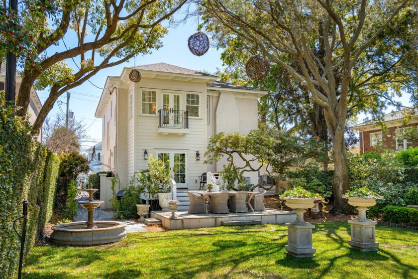 This beautiful Craftsman-style home was built in 1920 and was - Beach Home for sale in Charleston, South Carolina on Beachhouse.com
